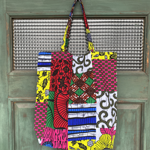 旅行にも最適☆サブバッグにもなるアフリカンバティックトートbag