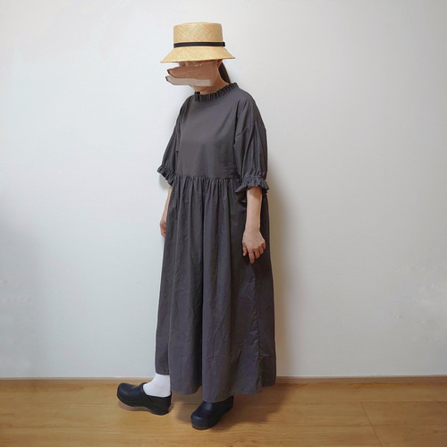 フリルネックワンピース 5分丈フリル袖 【全37色】 ワンピース toimême  