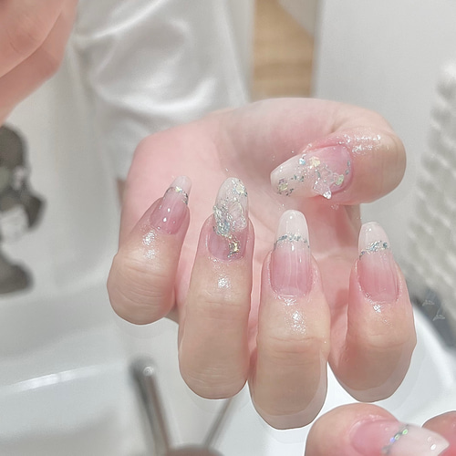 ネイルチップ　ワンホン　量産型　蝶々　グラデ　結婚式　お呼ばれ ネイルチップワンホン量産型蝶々グラデ結婚式お呼ばれ