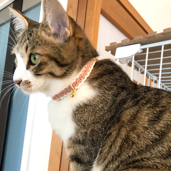 ハート　フリル　猫さんにやさしい首輪【かぎ針編み　猫の首輪　猫　首輪　セーフティバックル　アジャスター　リネン　軽い】 4枚目の画像