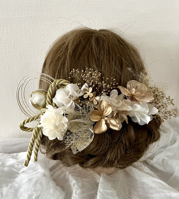 《送料無料》髪飾り ゴールドフラワー×ホワイト 和装 成人式 卒業式 水引 和紐 チュールレース 3枚目の画像
