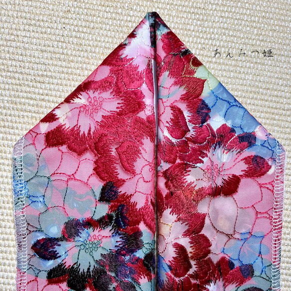 洗える刺繍半衿  紅い花【ラスト】 7枚目の画像