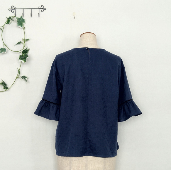【送料無料】紺刺繍ダブルガーゼフリル袖ブラウス 5枚目の画像
