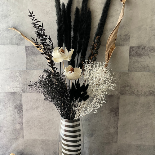 SOGA GLASS モノトーン 白黒ストライプ フリル フラワーベース 0042782eb0546eae6887d0ec753100