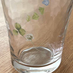シロツメクサとカスミソウ　グラス2個セット④ 4枚目の画像