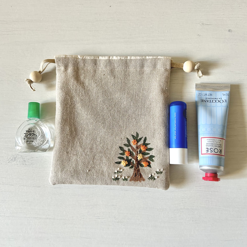 木の実の刺繍の巾着袋 巾着袋 mulberry-y 通販 16315959｜Creema