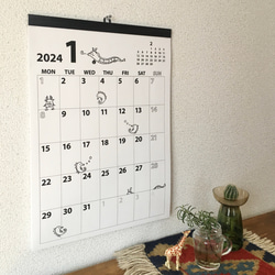 【送料無料】2024年 どうぶつ 月めくりカレンダー A3 1枚目の画像