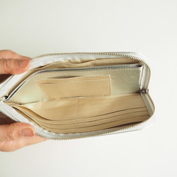 スリムで軽く大容量な長財布（シルバー）カード入れは14か所！牛革 自然なシュリンク◇レディース レザー 皮 L字 薄い 11枚目の画像