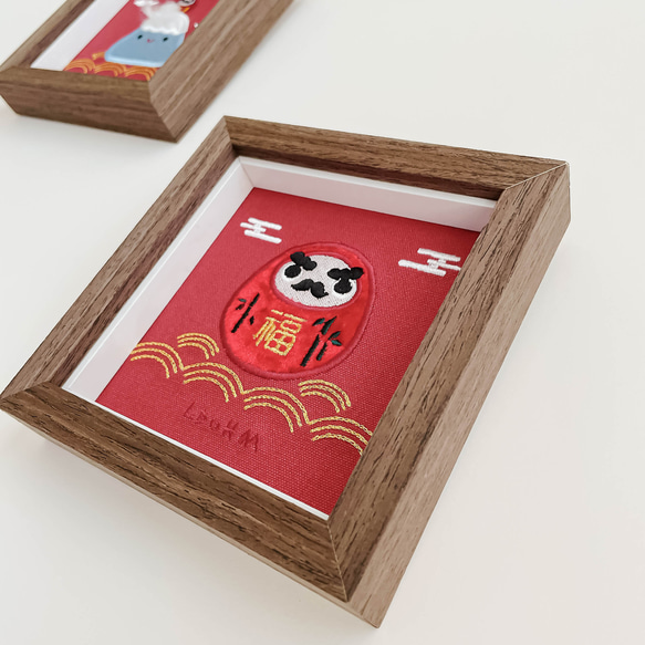 【福氣達摩】紅色達摩 刺繡畫|實木框|附包裝 第3張的照片