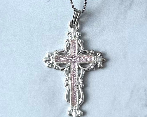 七宝焼 純銀製十字架ネックレス(薄桃色) ネックレス・ペンダント 七宝