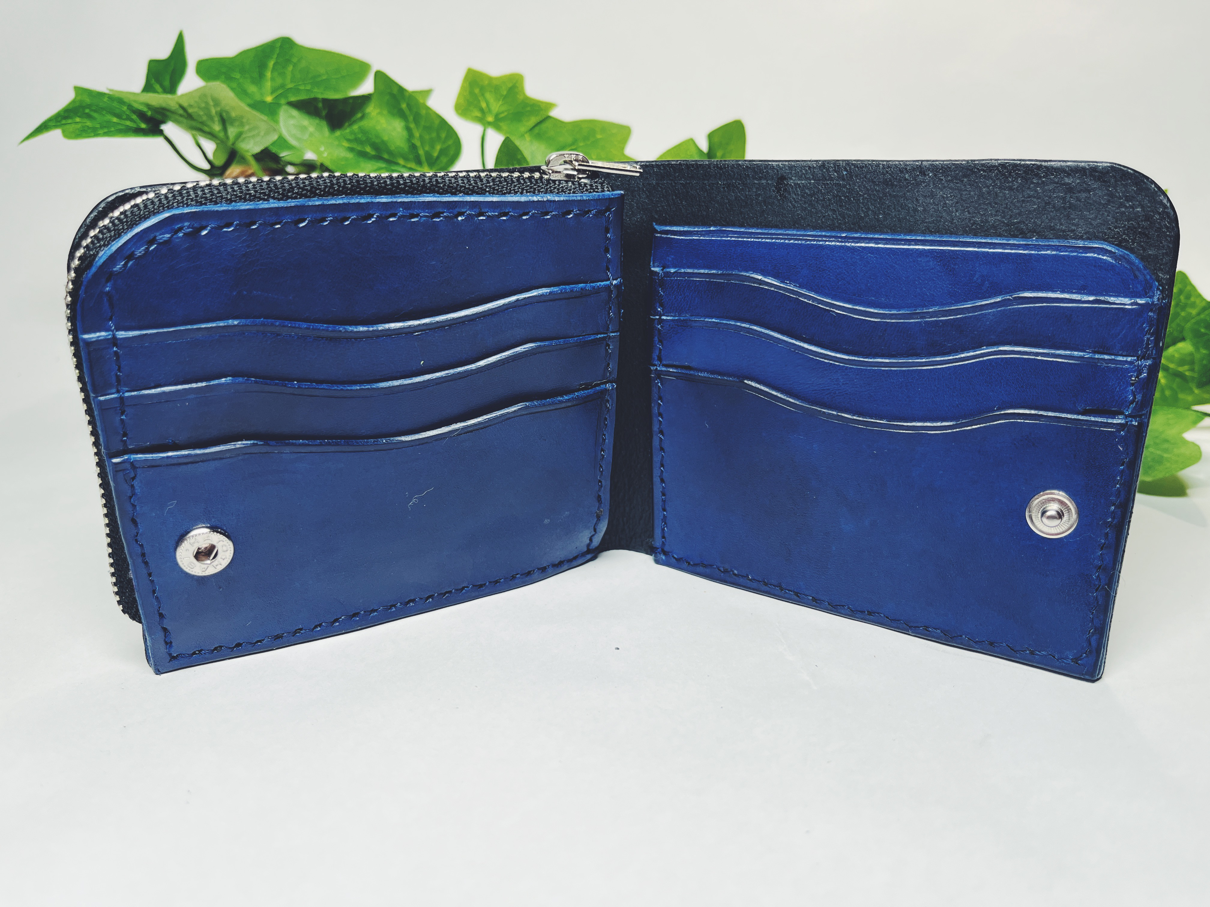 好評！オールイタリアンレザー二つ折り財布(右利き、左利きをお選びできます) 好評！オールイタリアンレザー二つ折り財布(右利き、左利きをお