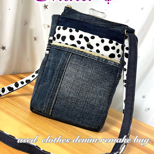 ロラライハリス♡ブルーWデニム♡刺繍のサコッシュ♡ショルダー