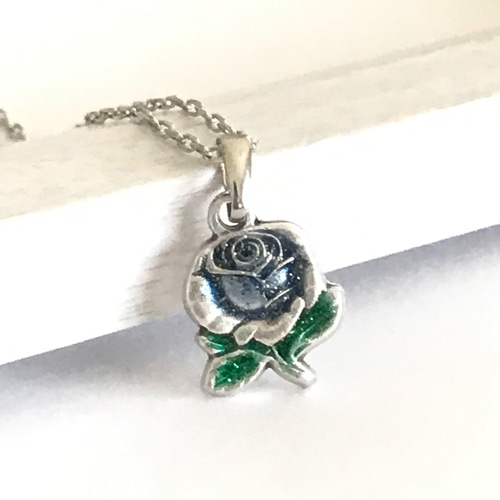 青＊薔薇の花のメダイネックレス/聖母マリア様 ネックレス