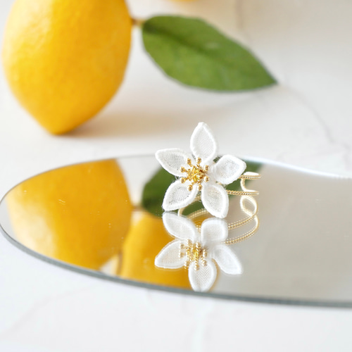 残り1点】レモンの花リング (受注生産/オーガンジー刺繍/フラワー/檸檬