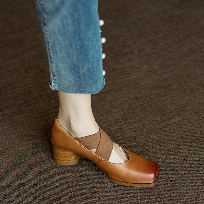 2025春夏新色 パンプス バンド 靴スト 靴脱げ防止 甲高 幅広 外反母趾 究極のプレーン ヒール 30代 40代