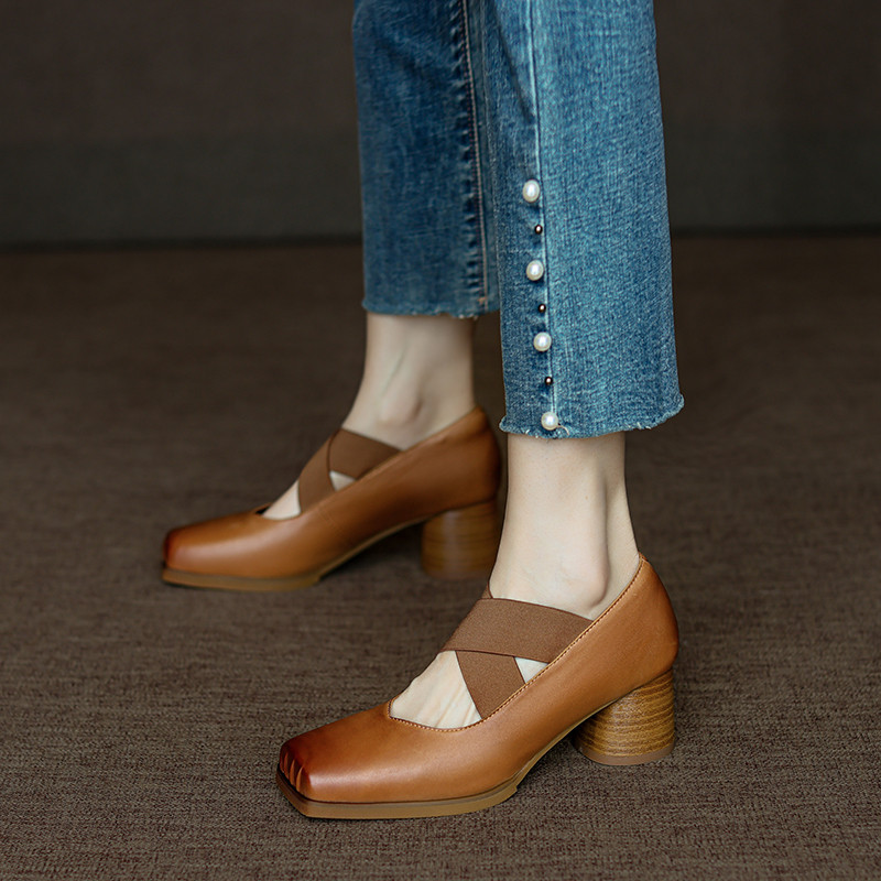 2025春夏新色 パンプス バンド 靴スト 靴脱げ防止 甲高 幅広 外反母趾 究極のプレーン ヒール 30代 40代