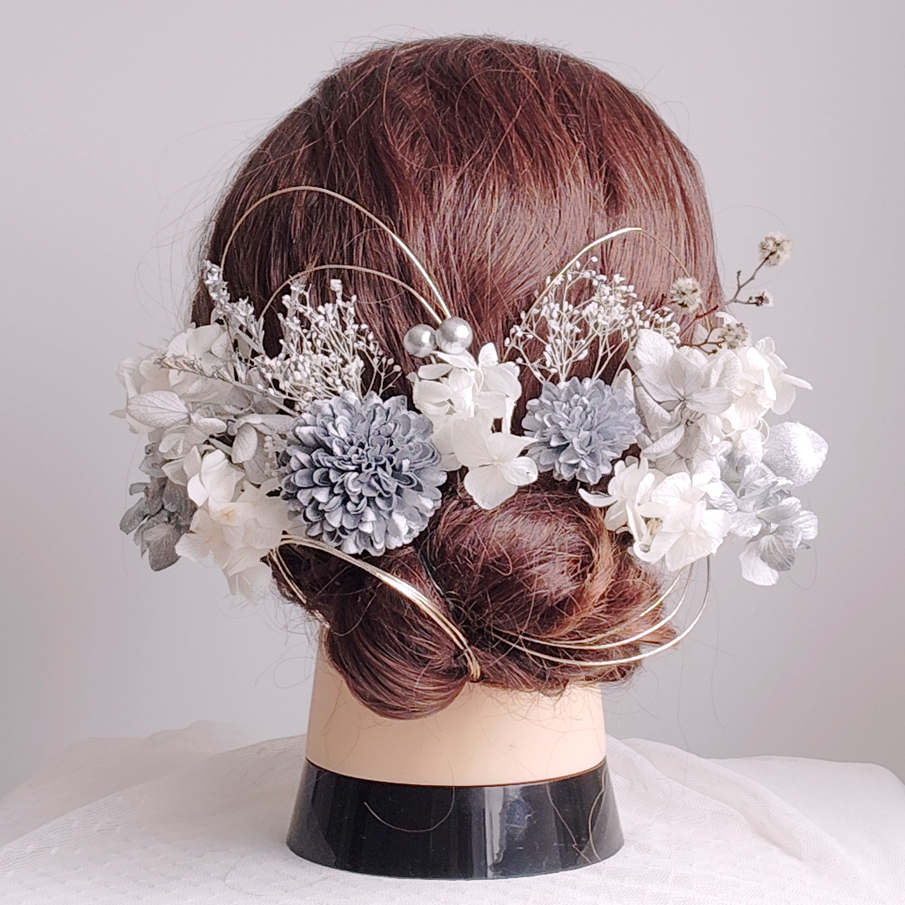 小花と水引の髪飾り　結婚式　成人式　卒業式　花嫁　和装　白無垢　色打掛　着物　ヘッドドレス　前撮り　振袖　袴　シルバー