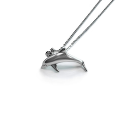 Dolphin Pendant – Silver 2枚目の画像