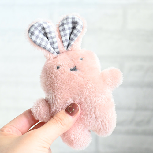 191.babythree bunny ぬいぐるみ　うさぎ　ピンク　新品 BunniesBy The Bay(バニーズバイザベイ) Nibble Bunny Pink