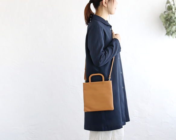 大人のサコッシュ 2wayレザーショルダーバッグ Square/S スマホ 