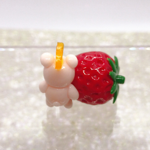 ミニチュア くまちゃんいちご その他置物 miniature._.milky 通販 