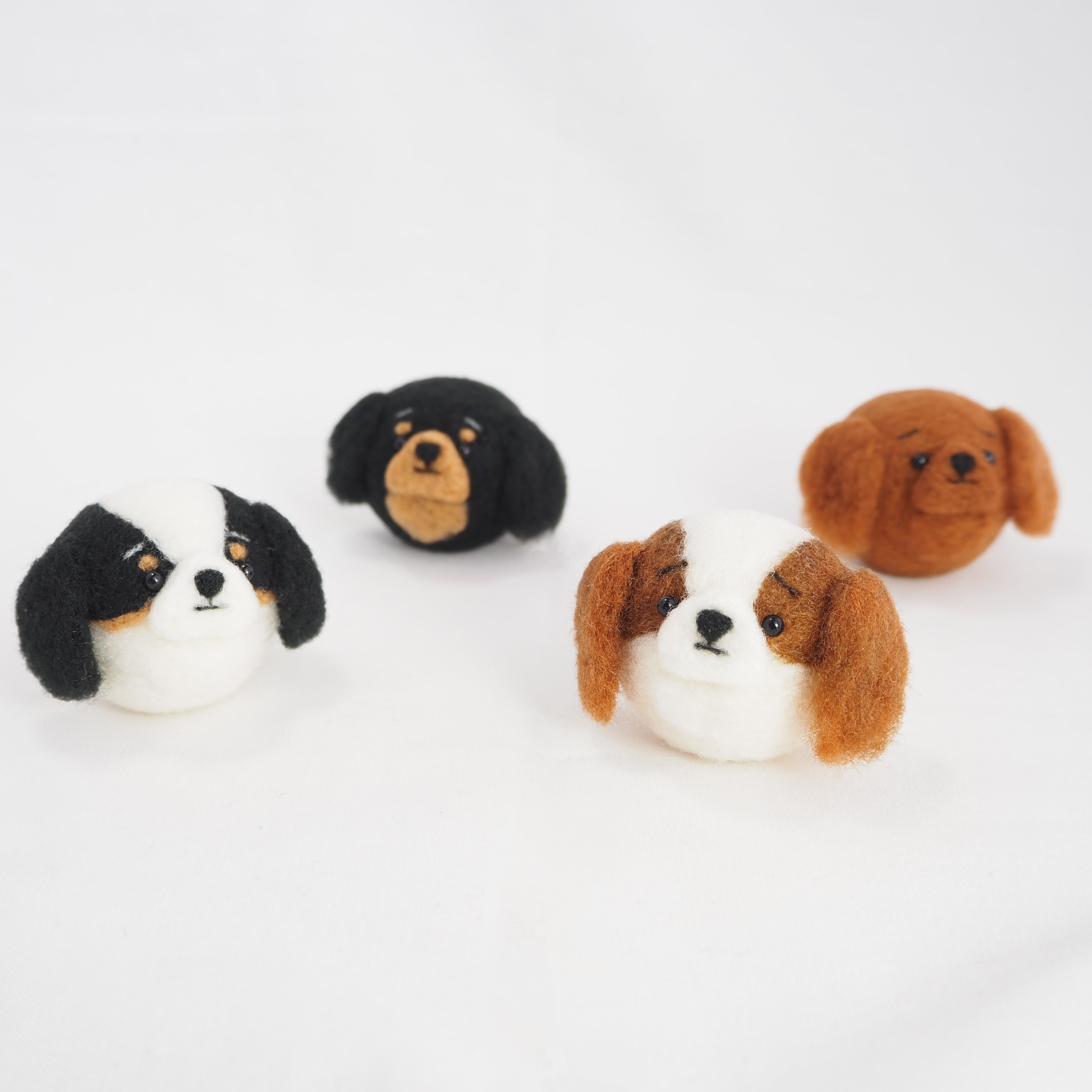 【受注製作】まゆキャバリア(ブレインハイム・トライカラー・ブラックタン・ルビー)羊毛フェルト