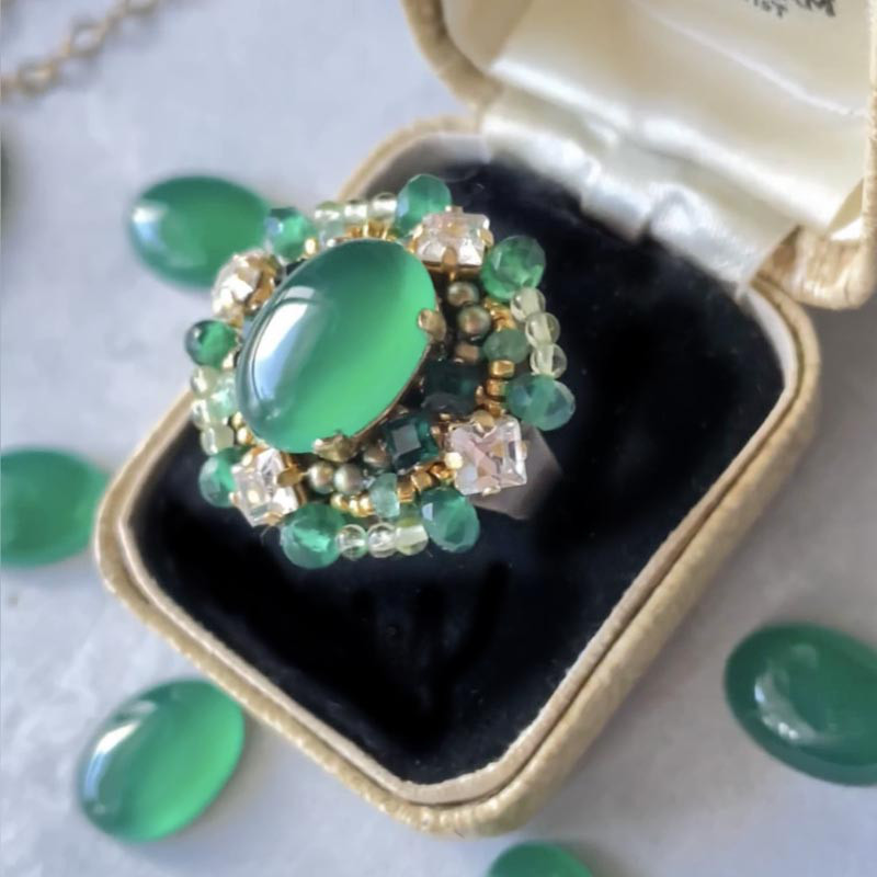 グリーンオニキス 天然石 リング 大粒 グリーン オニキス スワロフスキー ビーズ リング 大ぶり フリーサイズ