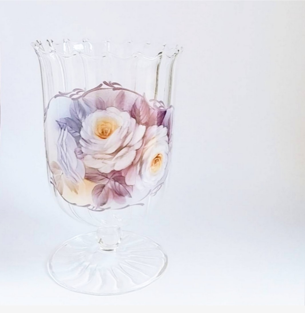 ガラスのフラワーベース  / バラ  アンティーク風  紫