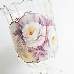 ガラスのフラワーベース  / バラ  アンティーク風  紫 3枚目の画像