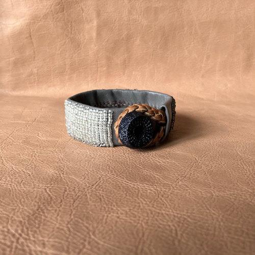本革ビーズ刺繍ブレスレット #22 studded beads blue
