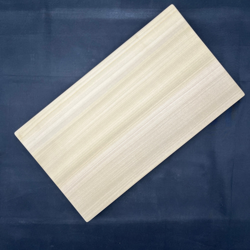 ユリノキ(軍配木) 豪華 柾目まな板 無垢材一枚物 まな板・カッティング
