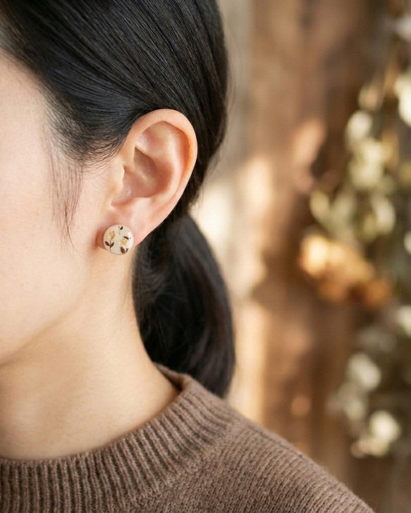 【人気】ダークブラウン 花柄 美濃焼 ガラス ピアス イヤリング  淡水パール アースカラー チョコレート春 2枚目の画像