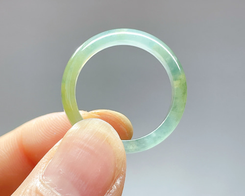 専用　天然本翡翠指輪　本物保証 新入荷】本翡翠保証‼️天然本翡翠指輪/リング 藍水黄翡翠 19-20号 鑑定