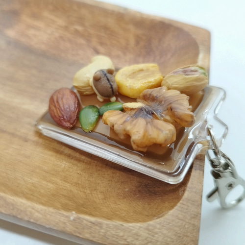 ミックスナッツとハムスターのキーホルダー キーホルダー