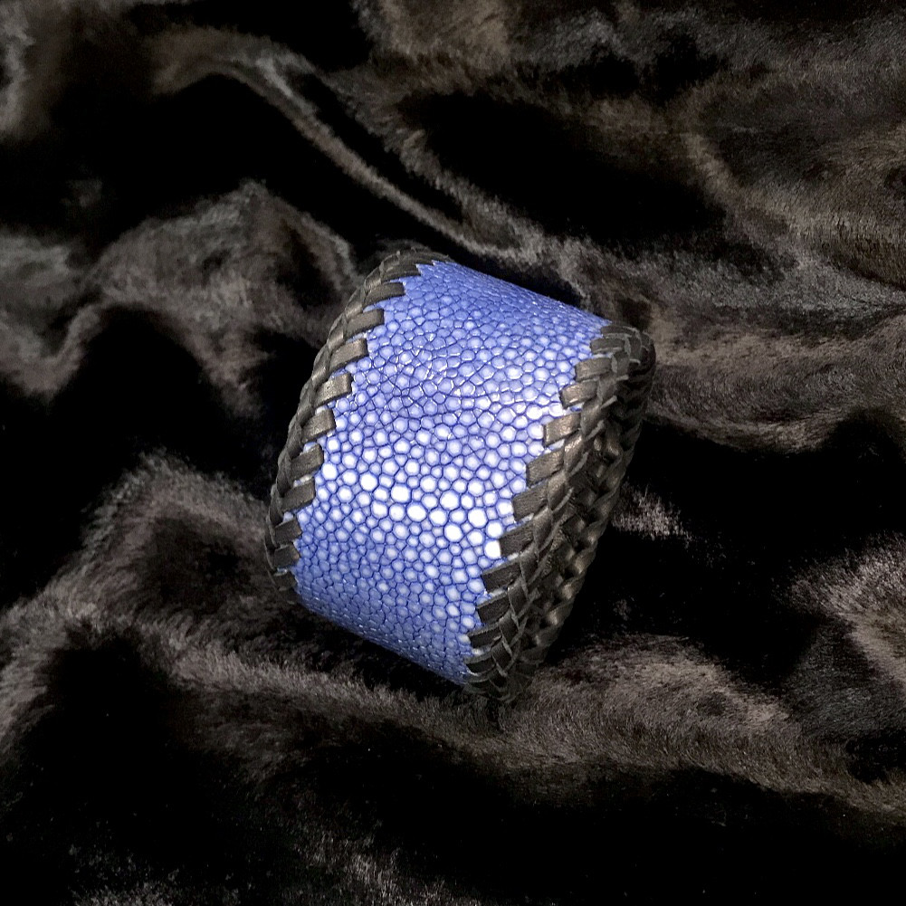 スティングレイブレス[ロイヤルブルー]