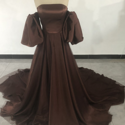 ブラウンカラードレス ベアトップ パフスリーブ トレーン 姫袖 二次会