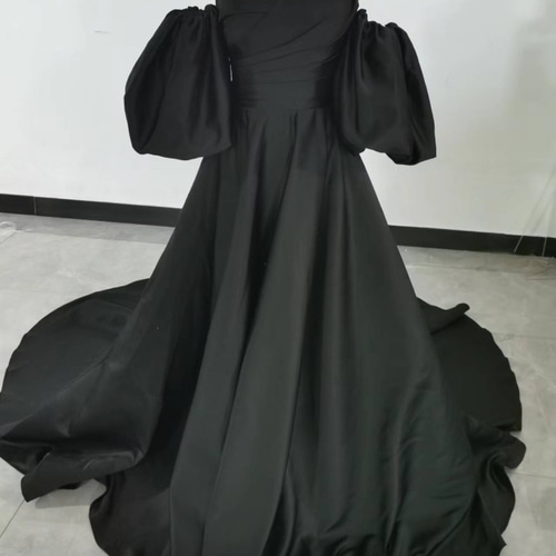 【期間限定値下げ】前撮りブラックドレス 最旬ブラックドレスでスタジオ撮影』(撮影日：2022年12月1日
