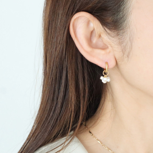 取り外し可チャーム3点付き＞ フープピアス (サージカル