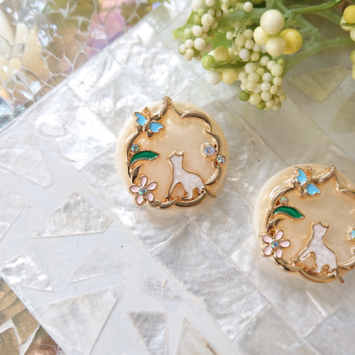 猫のボタン☆2個 i-1 ボタン/カボション/ネコ/動物