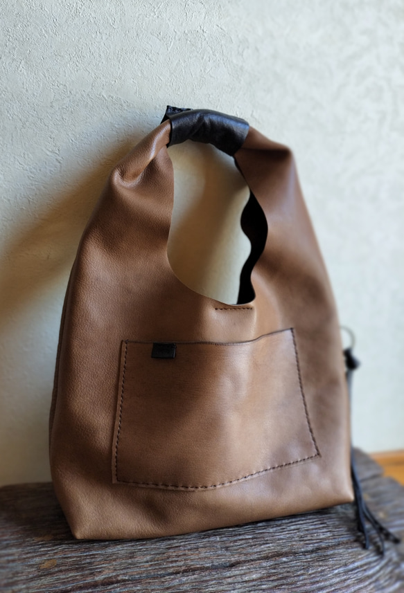 【受注制作】one shoulder bag　オークグレー✗黒　オイルシュリンクレザー 3枚目の画像