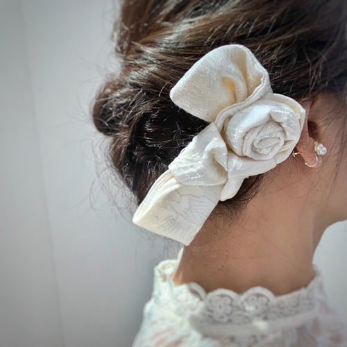 新作]白無垢の着物で作る髪飾り⑴大人かわいいリボン---結婚式❁⃘成人 