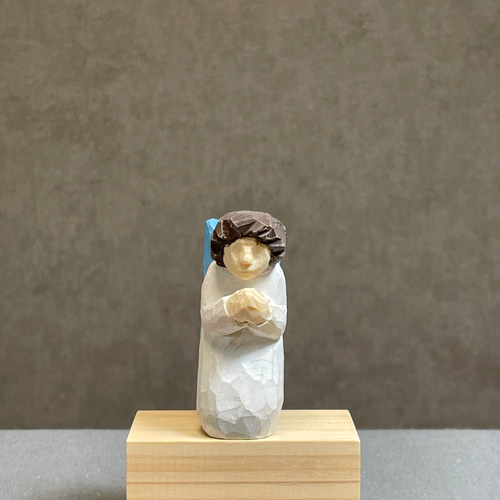 天使(No9)木彫り,彫刻,天然木,置物,祈リ 彫刻 Heartwood 天使(No9)木彫り,彫刻,天然木,置物,祈リ 彫刻 Heartwood