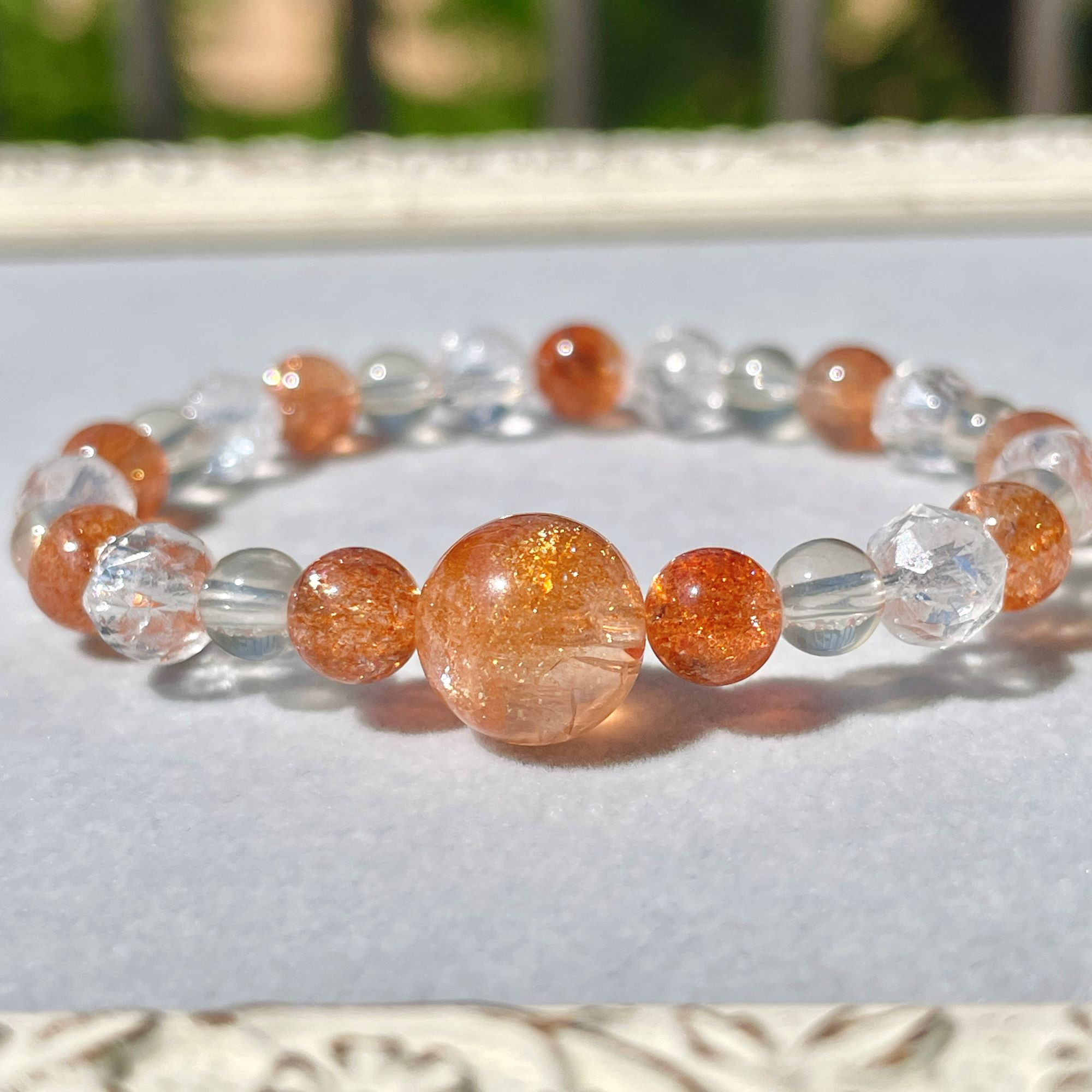 ＊こぢんまりさん＊ サンストーン＋ゴールデンラブラドライト＋クラック水晶のブレスレット sns-b-2307-17