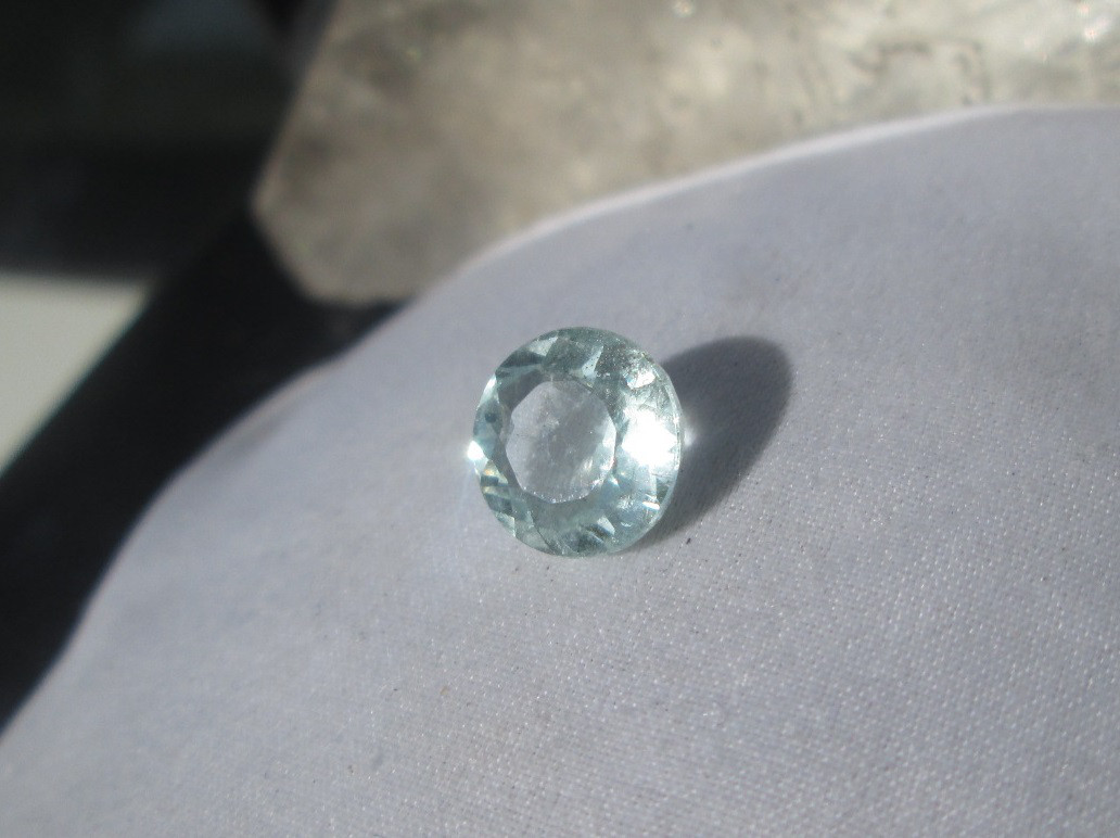N.00035 グリーンベリル・ルース　4ct大型の高品質　アムステルダムカット