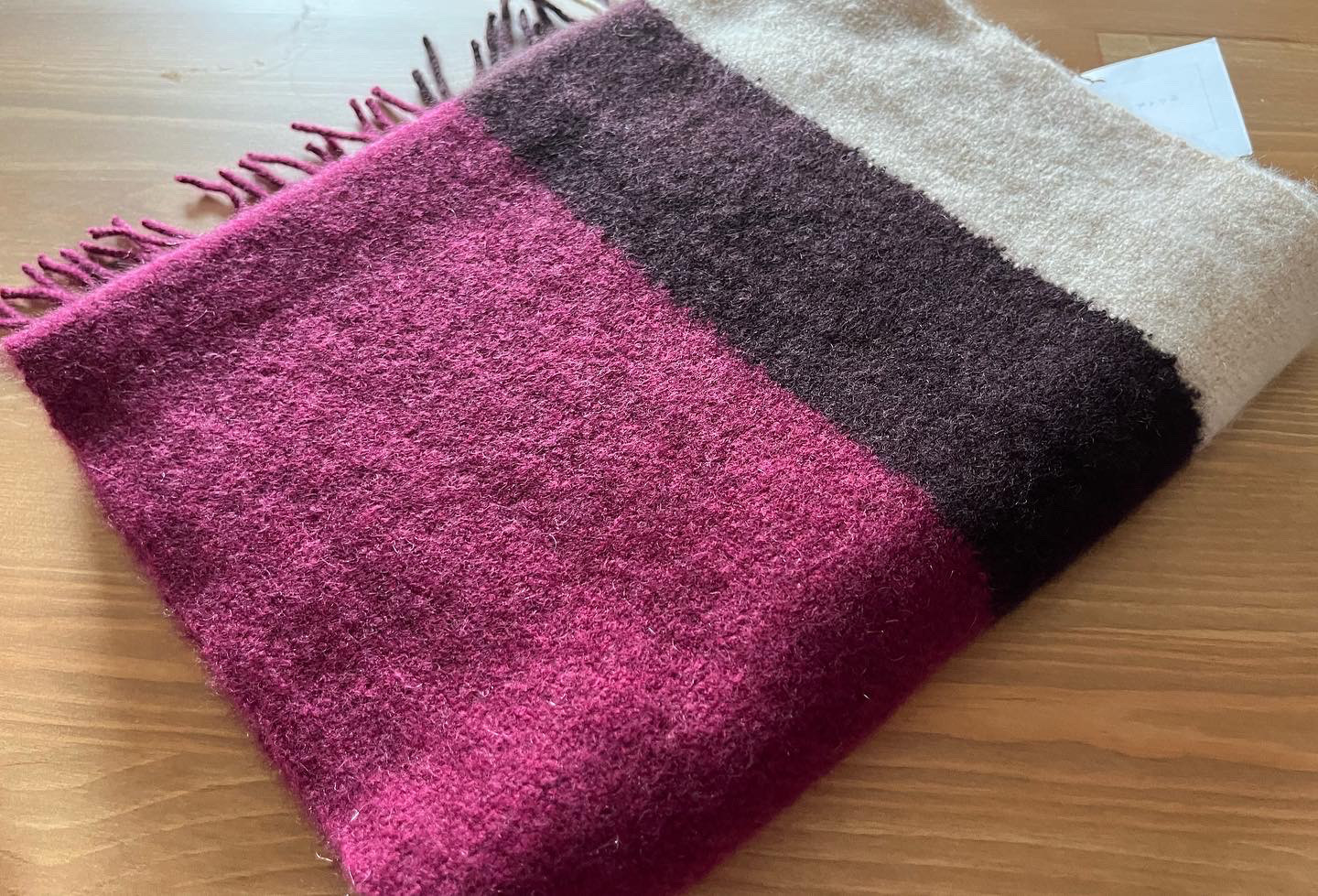 【受注制作御予約】手織りカシミヤマフラー　焦茶・ベージュ・ワインレッド　３色ストライプ　Made-to-order