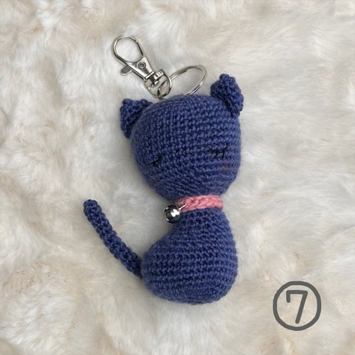 猫 チャーム ”おやすみ猫ちゃん” あみぐるみ・キーホルダー 【全