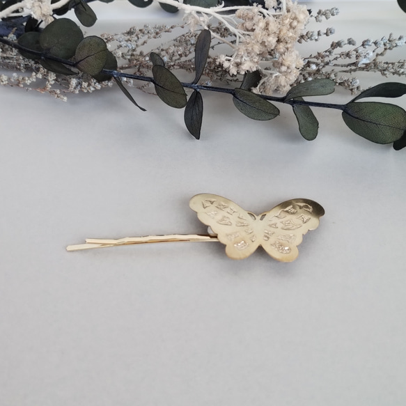 真鍮蝶々ヘアピン 3枚目の画像