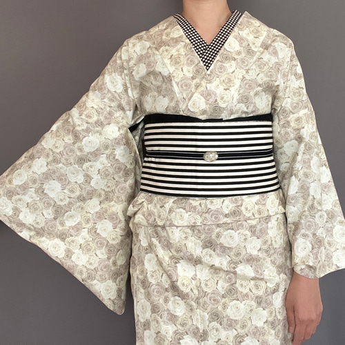 ロマンティックなくすみ薔薇柄着物 着物 花鹿 kajika 通販