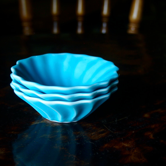 トルコ青釉 小鉢（ターコイズブルーの小ばち） 5枚目の画像