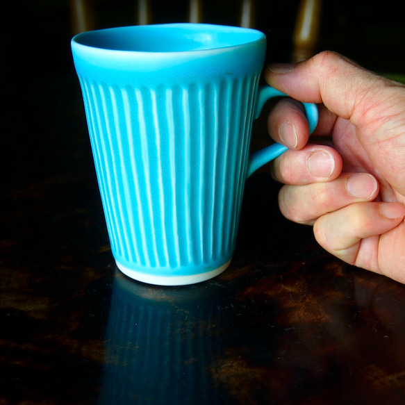 トルコ青釉 マグカップ／大（ターコイズブルーの大きめのマグカップ） 3枚目の画像